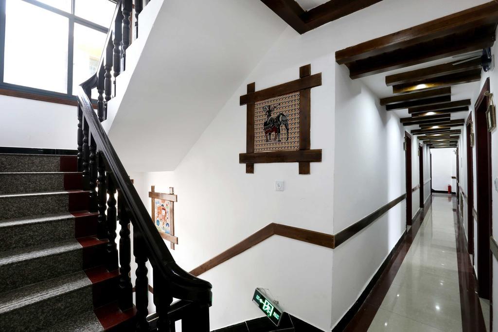 Bugu Hostel Wulingyuan Eksteriør bilde